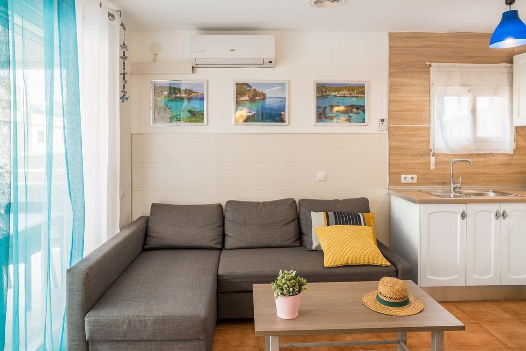 Apartamento En 萨洛 外观 照片
